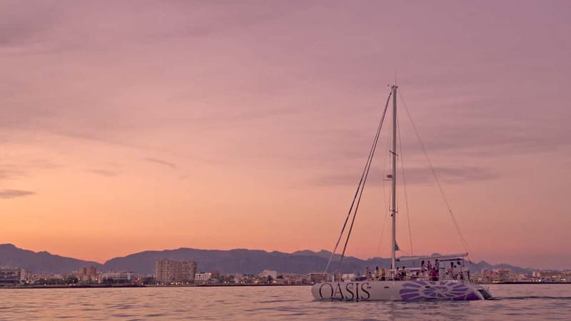 Palma de Mallorca: Deluxe Catamaran Sailing Tour with Meal - My verdict: book it for space and scenery