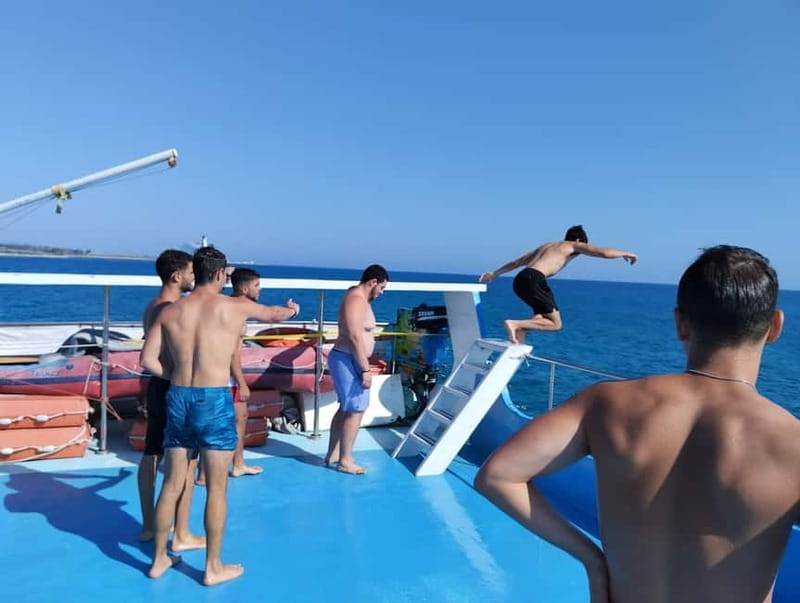 Paphos: Glass Bottom Boat Trip with Swimming or Snorkeling - Turtles are possible, not promised
