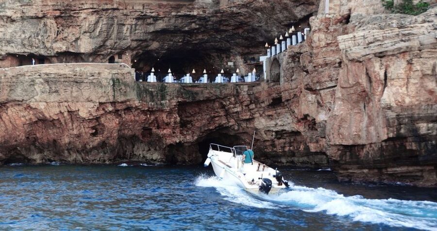 Polignano a Mare: Speedboat Cruise to Caves with Aperitif - Cala Port’Alga and the Cave of Pigeons