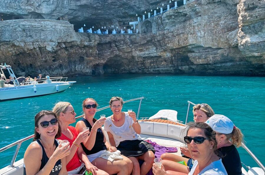 Polignano a Mare: Speedboat Cruise to Caves with Aperitif - The First Coastal Views and Cala Paguro