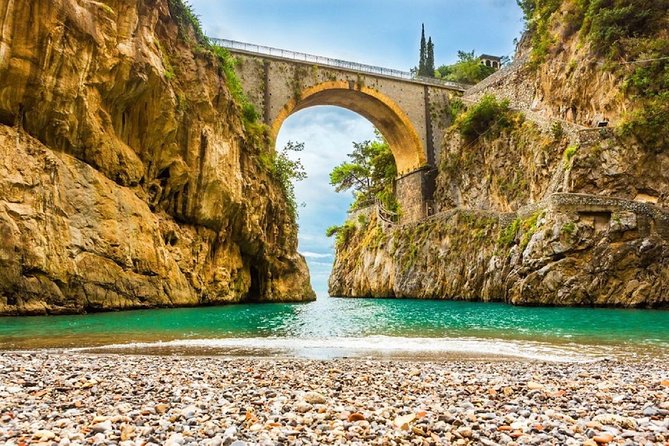 Positano & Amalfi Boat Tour from Sorrento: Swim & Light Lunch - One hour in Positano