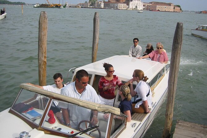 Private Venice 2 hrs Tour: Boat & Walking Tour with food tasting - How the price affects the value