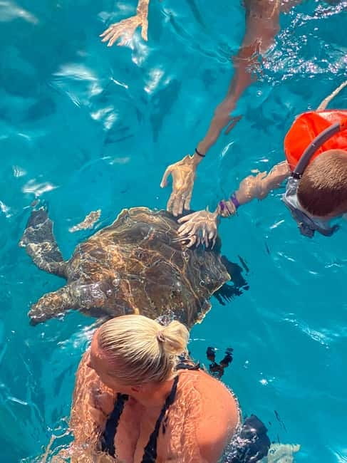 Protaras: Blue Lagoon and Turtles Pirate Cruise - Morning or sunset: which sailing should you choose?