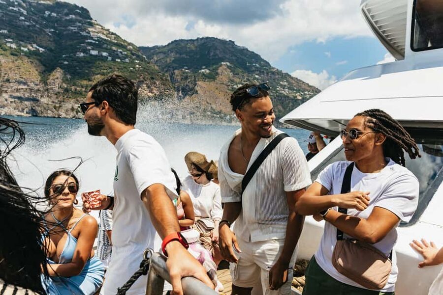 Rome: Amalfi Coast & Positano Day Trip with Coastal Cruise - Leaving Rome and stopping at Cassino