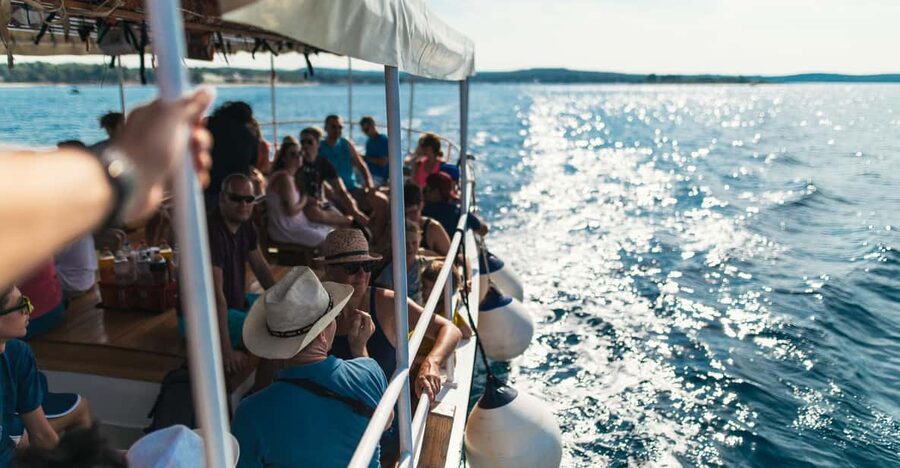 Rovinj: Sunset Cruise with Swim Stop, Drinks, and Fruits - Key details before you book