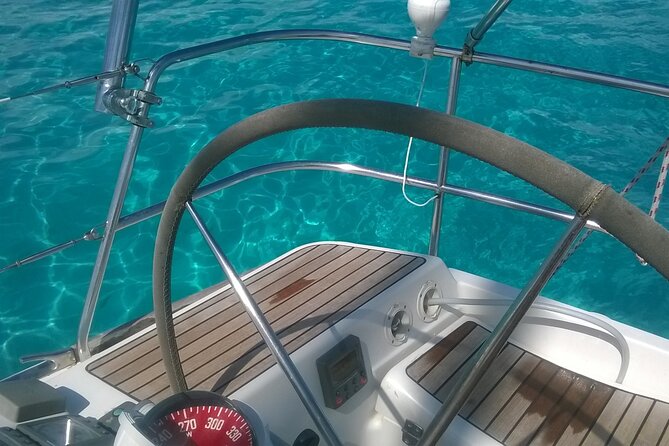 Sailing boat from Santa Teresa di Gallura to the Maddalena Archipelago - What you see around Budelli’s Pink Beach