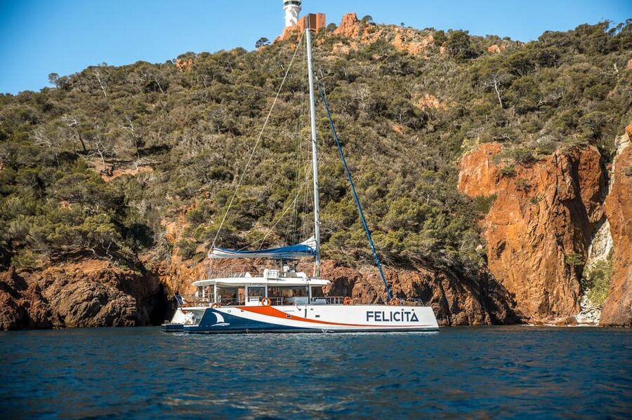 Saint-Raphaël: Golden Island Afternoon Cruise with Drinks - Booking details worth remembering