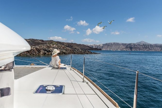 Santorini Caldera Sailing Tour with BBQ Lunch and Drinks - Palea Kameni and Nea Kameni: the volcanic heart of the route