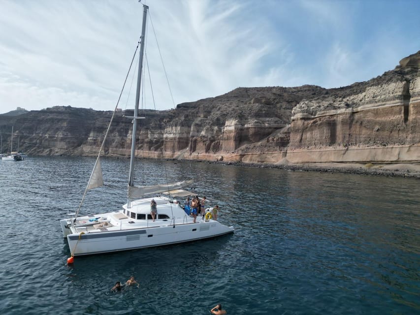 Santorini: Catamaran Cruise with Greek BBQ and Drinks - Timing, weather, and what to pack