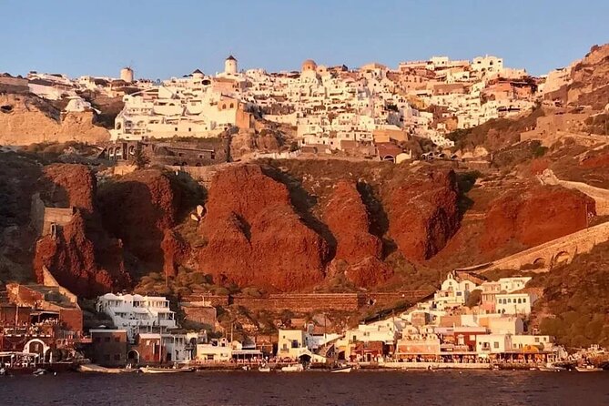 Santorini Catamaran Cruise with Greek Meal, Open-Bar and Sunset - Comfort, crew, and the shared-boat mood