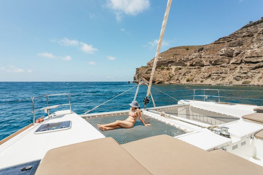 Santorini: Luxury Catamaran Day Trip with Meal and Open Bar - Why this Santorini catamaran cruise is worth considering