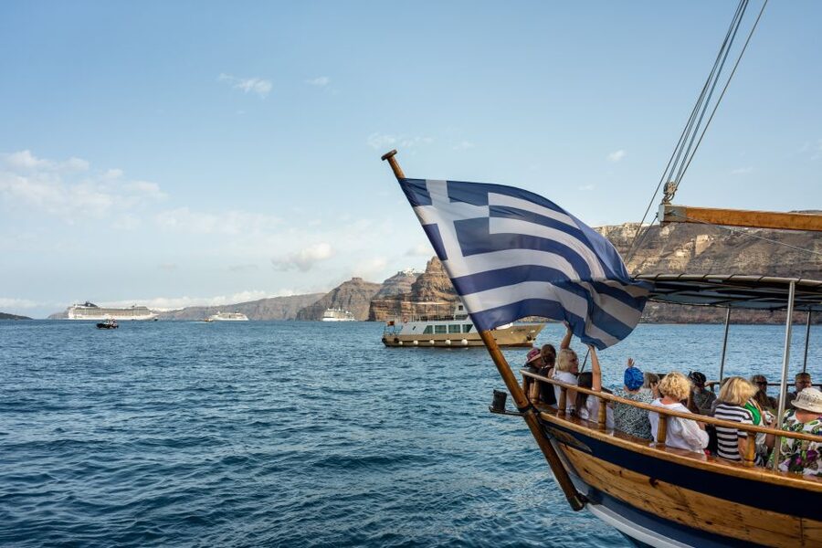Santorini: Volcanic Islands Cruise with Hot Springs Visit - Price, comfort, and what you should bring