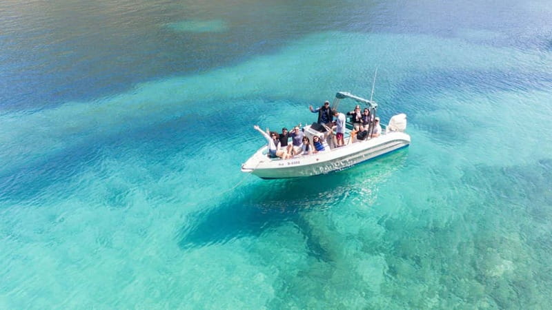 Saranda: Boat Tour to 7 Destinations with Beach Umbrella - Soldiers Bay and Pllakator: more time in the water