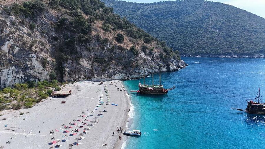 Sarandë: Boat Tour Turtle Cave Kakome & Krorez Snorkeling - Kakome Beach, a peaceful swimming stop