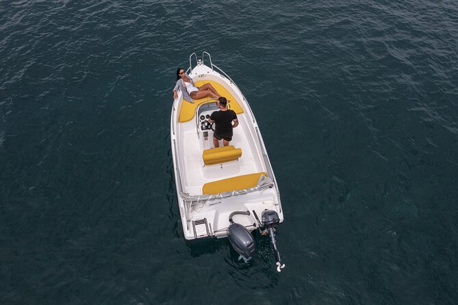 Self-Drive License-Free Boat Rental in Santorini from Vlichada - Starting at Vlichada Marina
