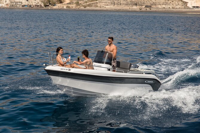 Self-Drive License-Free Boat Rental in Santorini from Vlichada - Red Beach, White Beach, and Black Beach