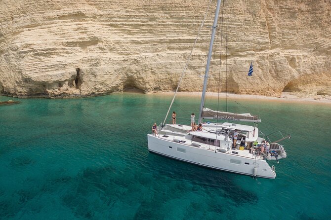Shared Catamaran All inclusive-Day Cruise to Naxos or Paros - Lunch in the small onboard kitchen