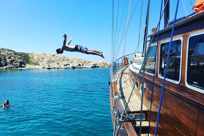 Shared Mykonos Sail Cruise to Delos and Rhenia Islands - Who Will Enjoy This Cruise Most