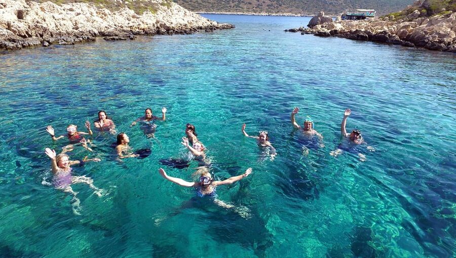Side: Dolphin Island Boat Trip with Lunch & Unlimited Drinks - The Manavgat River and the first swim