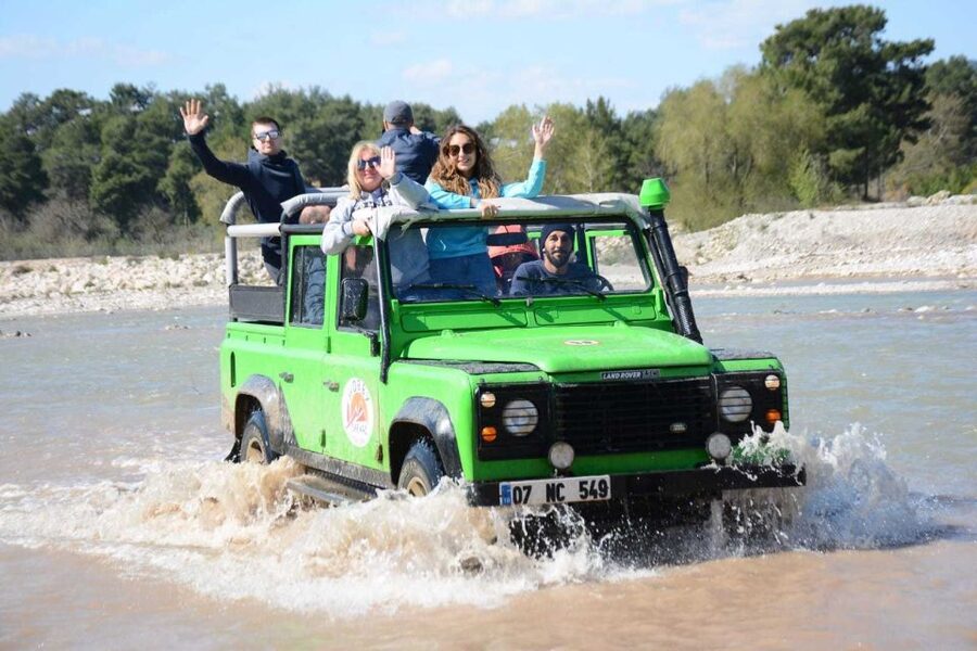Side: Green Canyon Jeep and Boat Tour with Lunch - The final village stops