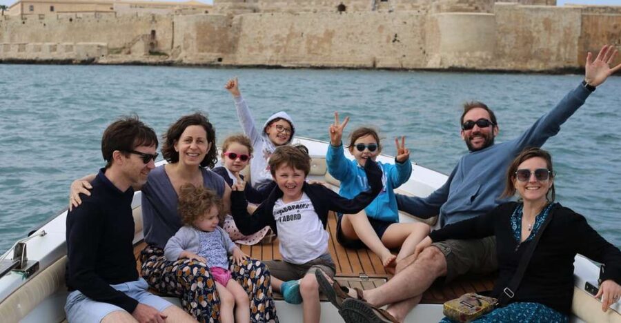 siracusa boat tour with visit to sea caves and ortigiaisland - Crossing under Umbertino Bridge