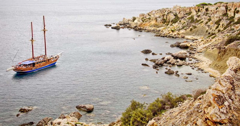 Sliema: Gozo/Comino Blue Lagoon Gulet Cruise w/ Lunch+Drinks - The Gozo swimming bay is the quieter reward