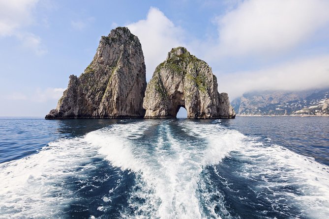 Small Group Capri Island Boat Ride with Swimming and Limoncello - Finding the boat at Marina Grande