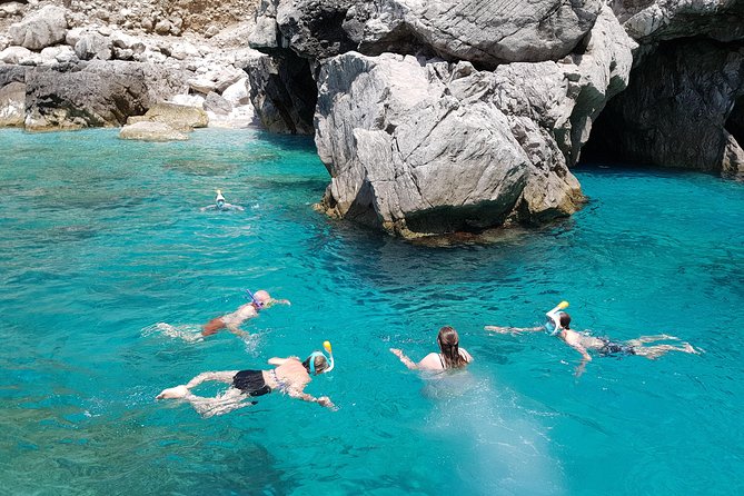 Sorrento: Capri Select Boat Trip with Swim, Drinks & Pick Up - Capri’s caves and the Blue Grotto gamble