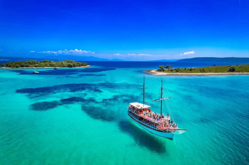Split: 3 Island & Blue Lagoon Cruise with Lunch & Drinks - Starting beside the white Jaffa boat