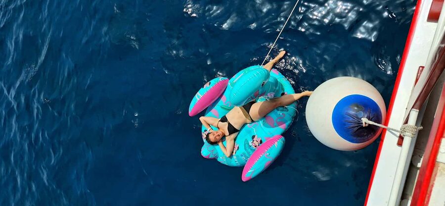 Split: 3 Island & Blue Lagoon Cruise with Lunch & Drinks - Who will enjoy Junior most