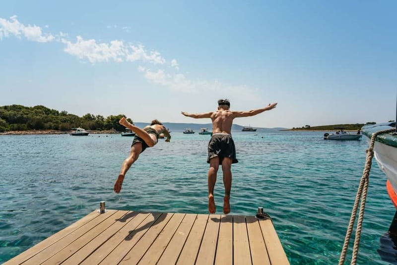 Split: Blue Lagoon & 3 Islands Small Group Speedboat Tour - Leaving Split by speedboat