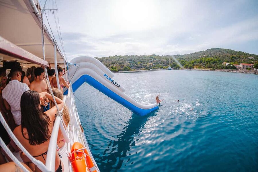 Split: Blue Lagoon Boat Party, Djs, Swim, Shots & AfterParty - The afterparty and club access