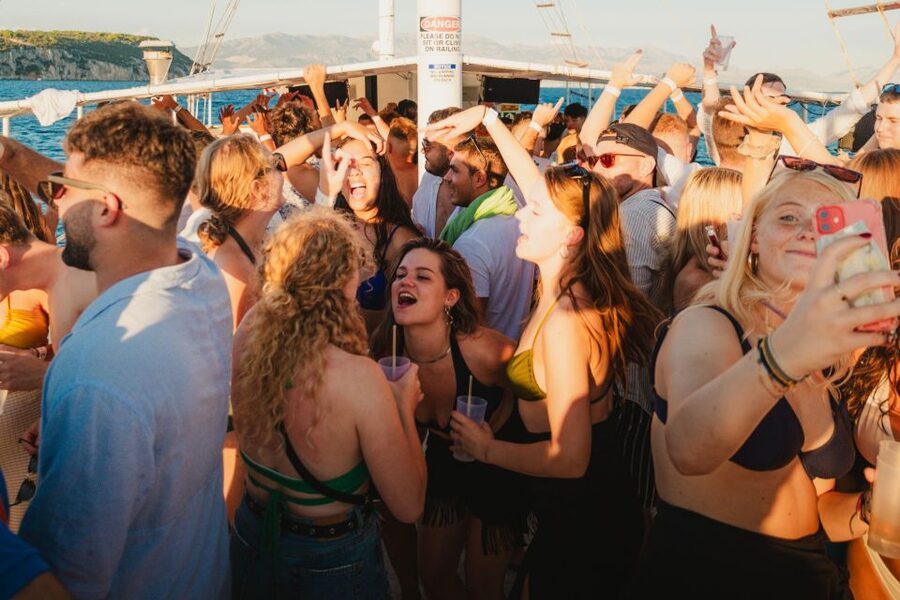 Split: Blue Lagoon Boat Party, Djs, Swim, Shots & AfterParty - Who will enjoy this most