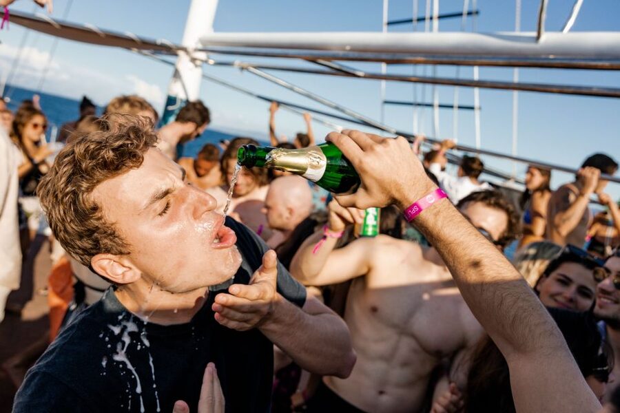 Split: Blue Lagoon Boat Party with DJs, Shots & After Party - Two decks, DJs, and room to change the pace