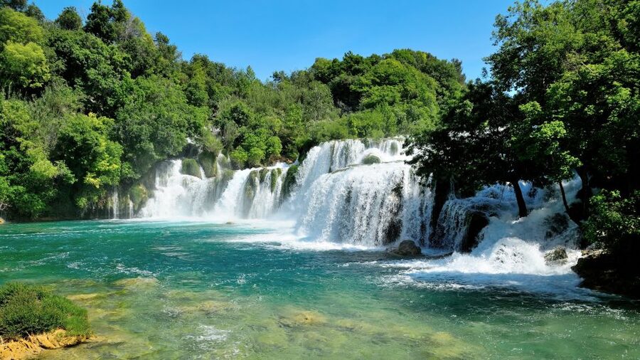 Split: Krka National Park Day Trip with Boat Ride & Swimming - What the guiding adds to the day