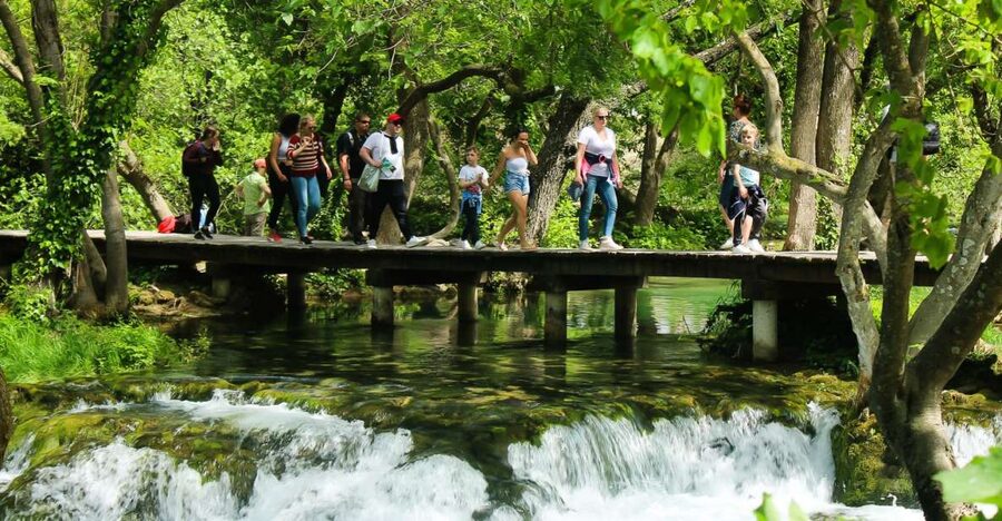 Split: Krka Waterfalls With Boat Cruise, Wine and Olive Oil - Leaving Split and reaching the park