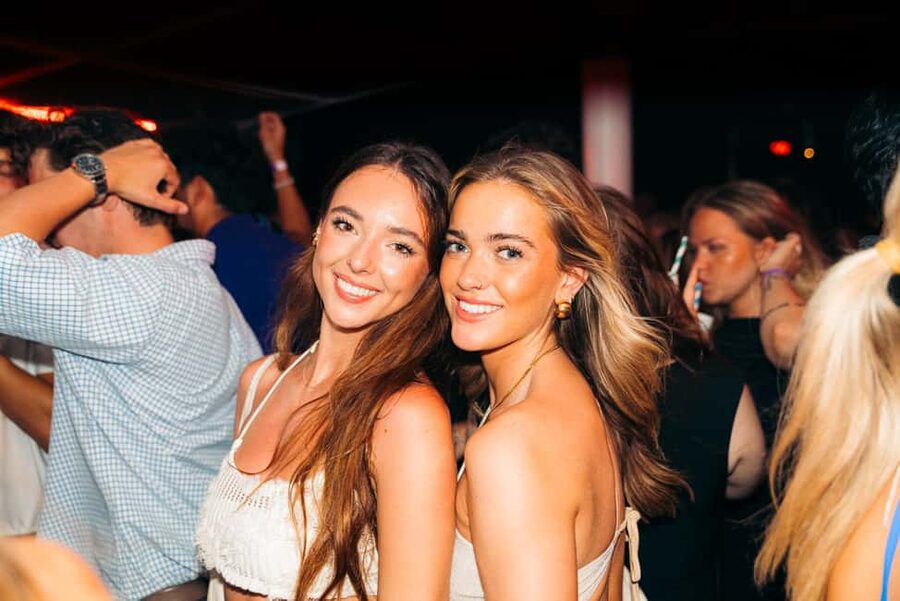 Split: Night Boat Party with Free Shots, Dj and After Party - Who will enjoy this party most