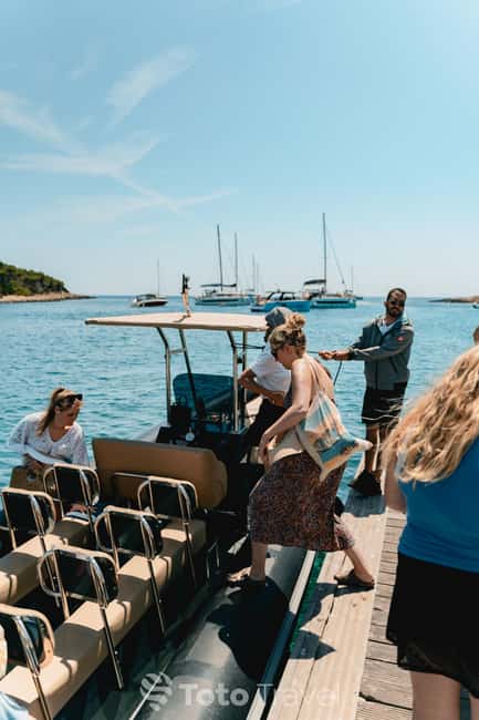 Split/Podstrana: Blue Cave, Hvar & 6 Islands Speedboat Trip - Milna on Brač: peaceful finish or optional extra