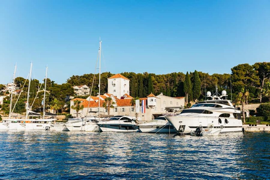Split/Trogir: Blue Lagoon and 3 Islands Speedboat Tour - FAQ