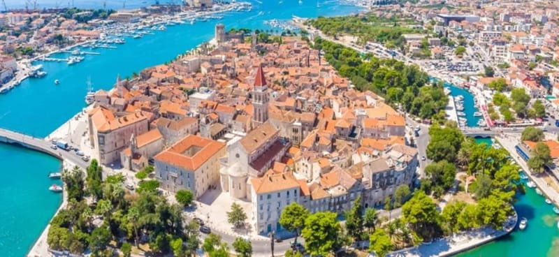 Split/Trogir: Trogir, Blue Lagoon, and Solta Speedboat Trip - Blue Lagoon: the trip’s main swimming stop