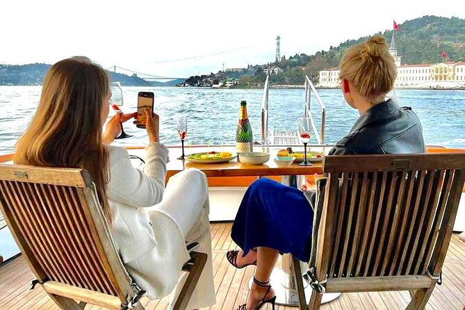 Sunset or Daytime Istanbul Guided Luxury Yacht Cruise with Snacks - Rumeli Fortress and the narrowest part of the strait