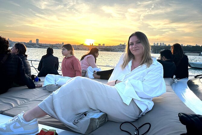 Sunset or Daytime Istanbul Guided Luxury Yacht Cruise with Snacks - Çırağan Palace and the return south