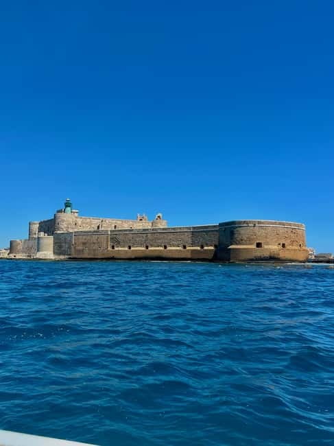 Syracuse: Ortigia Island & Sea Cave Boat Tour with Prosecco - Key things to know before boarding