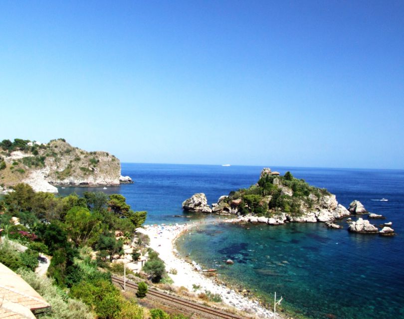 Taormina: Boat Tour to Taormina & Giardini Naxos with Drink - Isola Bella brings the best break