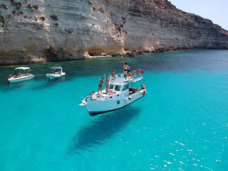 Taormina: Boat Tour with Aperitif on Isola Bella - Why see Taormina from Giardini Naxos?