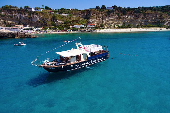 Tour of the Costa degli Dei by boat, 3 hours with aperitif included - Capo Vaticano: the broadest views of the trip