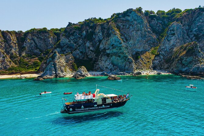 Tour of the Costa degli Dei by boat, 3 hours with aperitif included - Grotticelle Beach and the Calabrian aperitivo