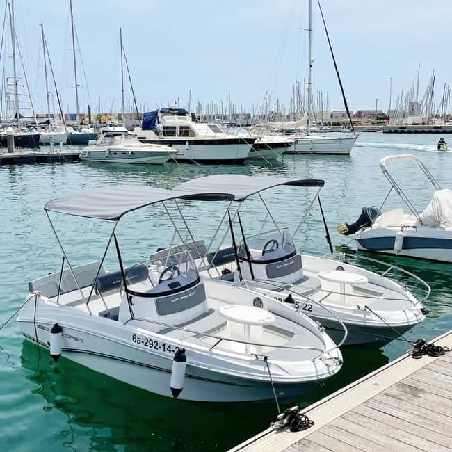 Valencia: Boat Rental Without License - Leaving the marina and reaching Malvarrosa