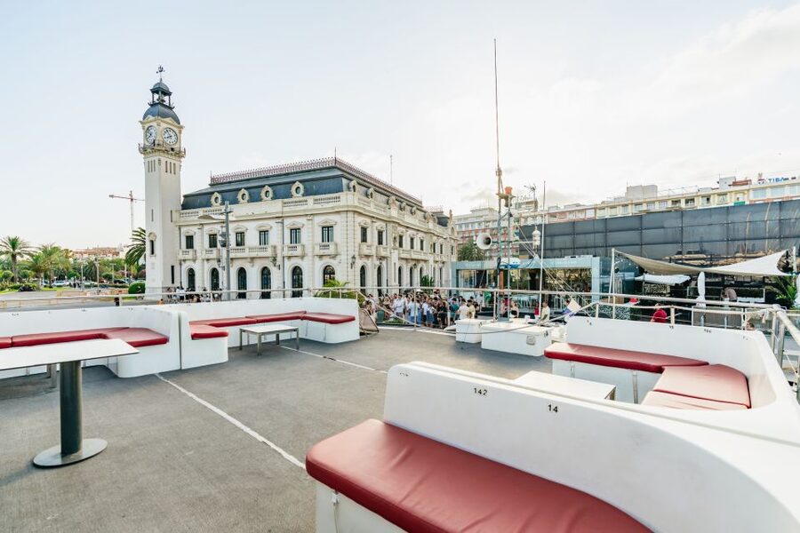 Valencia: Sunset or Daytime Catamaran Cruise with Drink - Key points to know before booking