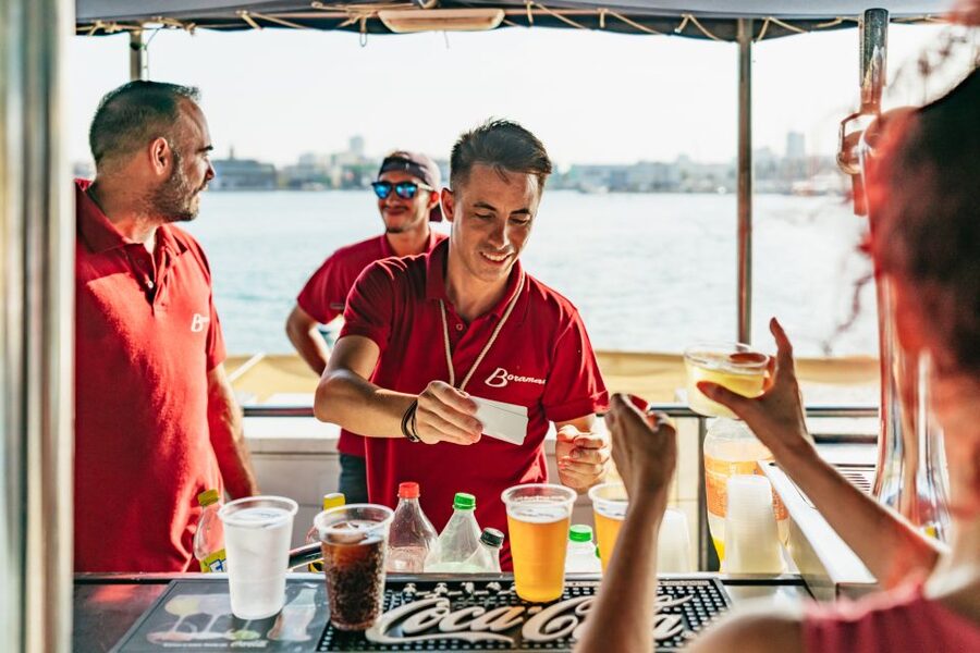 Valencia: Sunset or Daytime Catamaran Cruise with Drink - Open water and the return along the beach